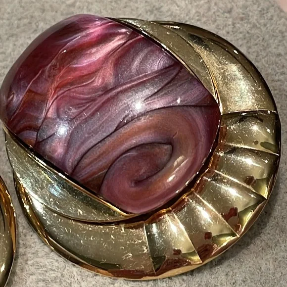 Vintage 80’s Gold and Purple Art Glass Earrings Clipon Bold Glam - Picture 3 of 6